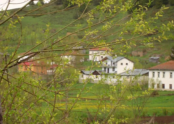 Kuma Lissa Casa de hóspedes *